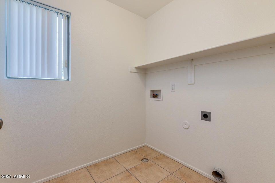 9369 West Eaton Road Phoenix, AZ 85037 - Photo 19 of 24 Laundry room