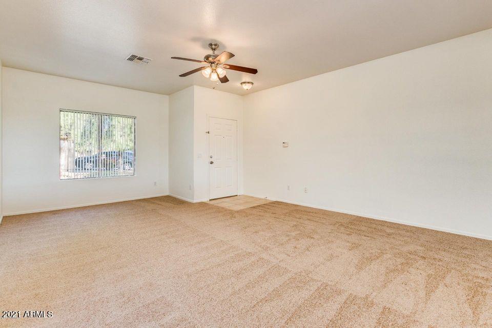 9369 West Eaton Road Phoenix, AZ 85037 - Photo 5 of 24 Living room