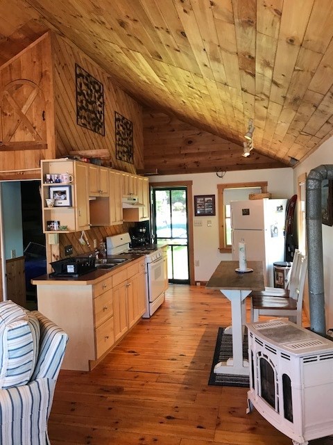 27 Lakeside Road Bristol, NH 03222 - Photo 3 of 4 Gallery Image 3