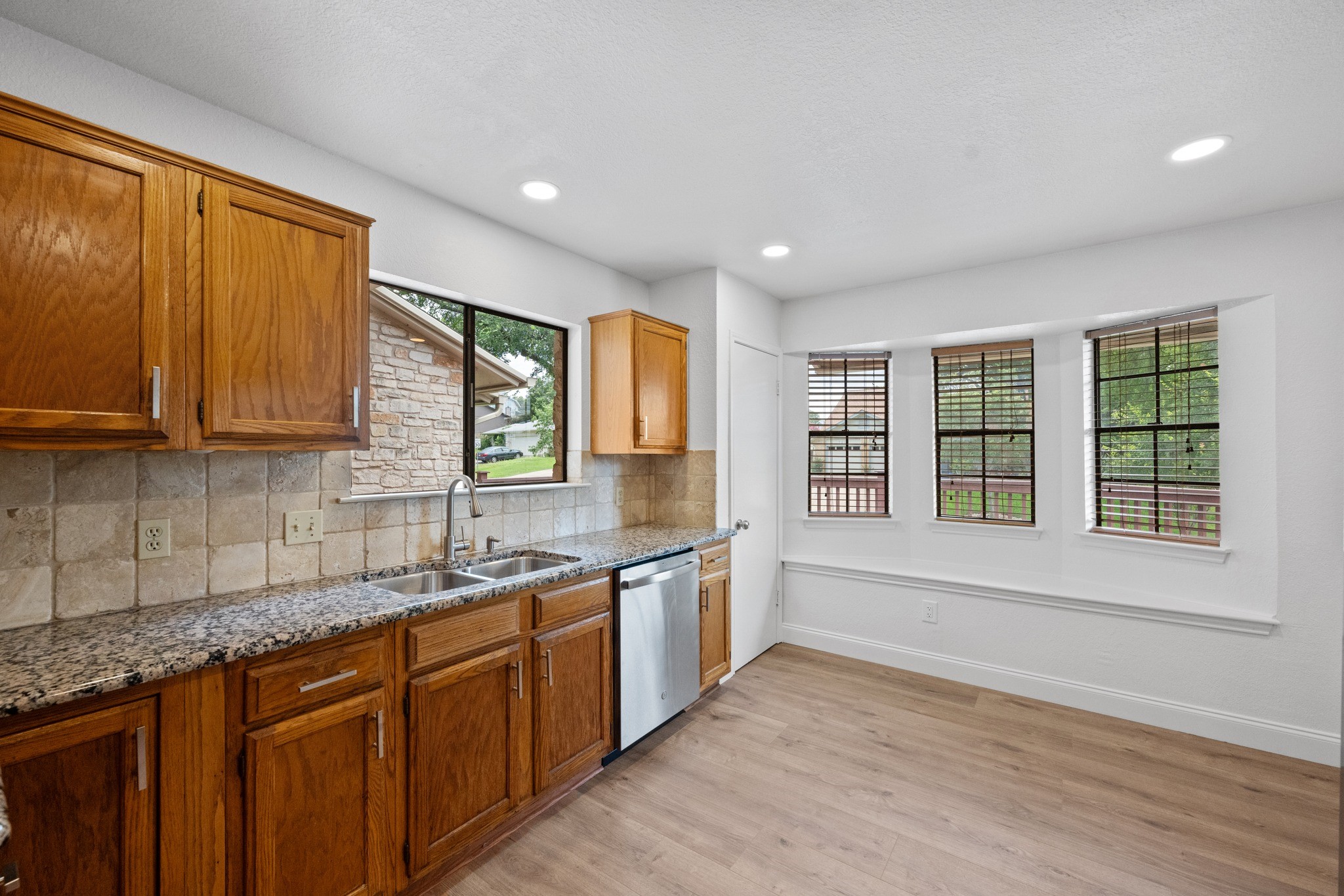 7210 Smokey Hill Road Austin, TX 78736 - Photo 11 of 30