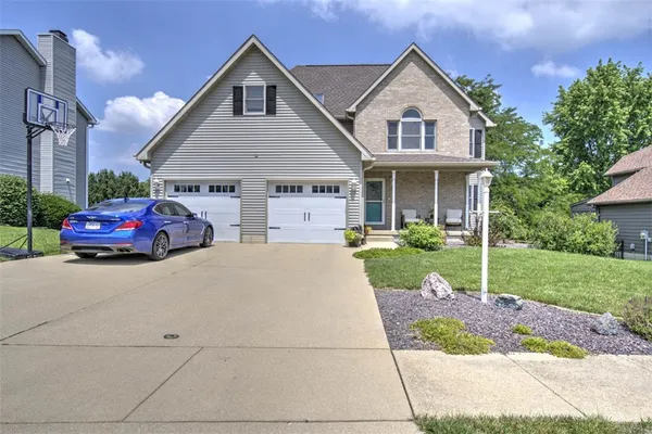 $369,900 | 6 Blakeridge Place, Mount Zion, IL 62549