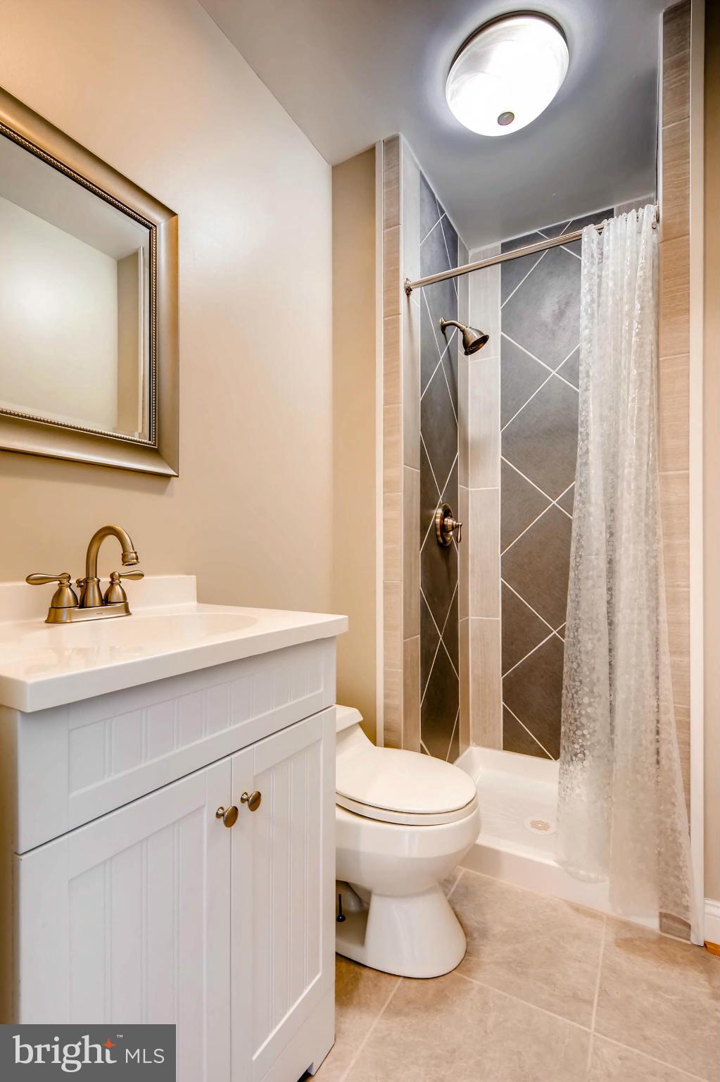12 St Georges Road Baltimore, MD 21210 - Photo 22 of 30 Bath