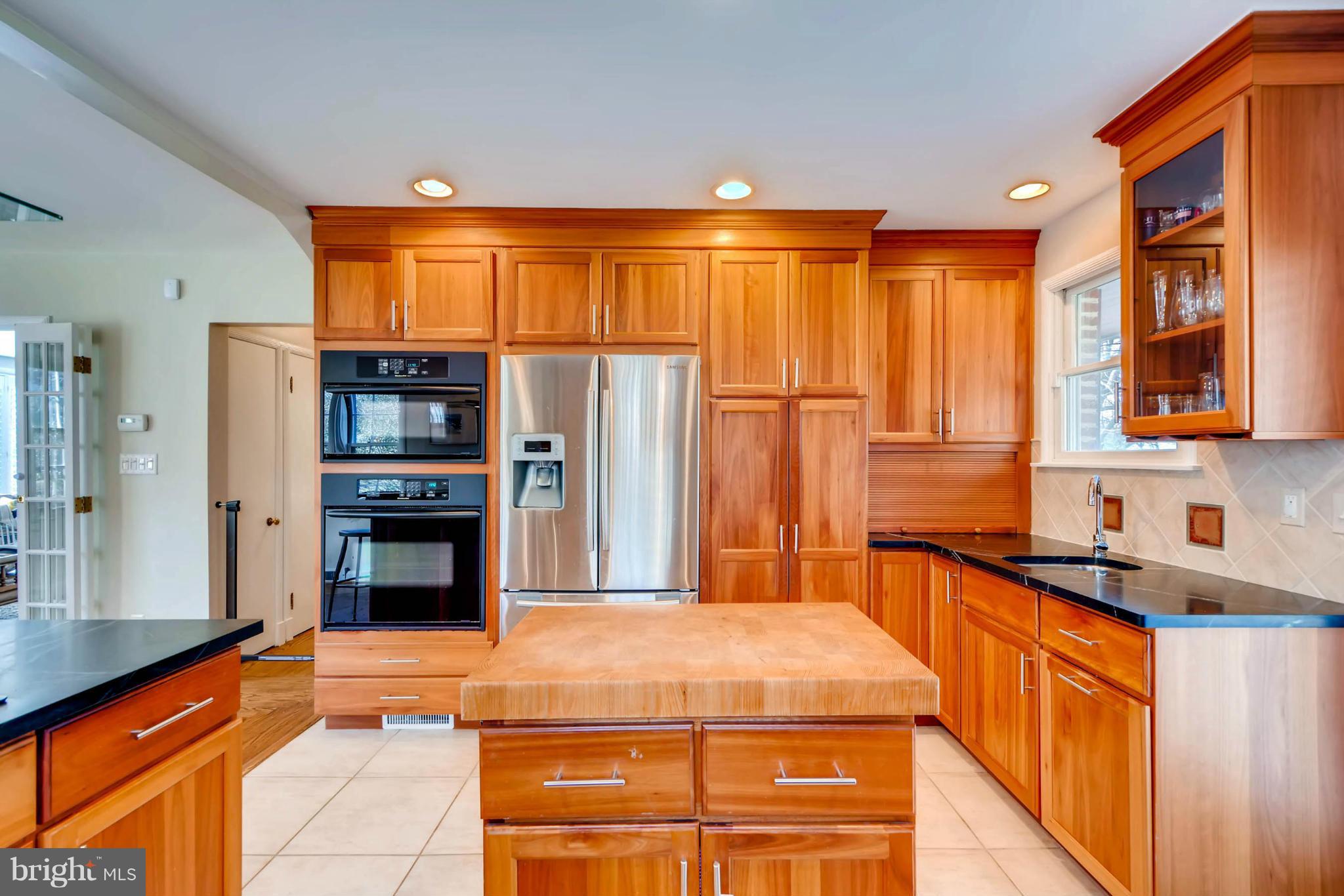 12 St Georges Road Baltimore, MD 21210 - Photo 6 of 30 Kitchen
