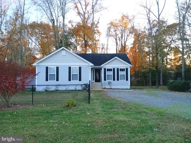 $319,900 | 189 Piney Forest Drive, Colonial Beach, VA 22443
