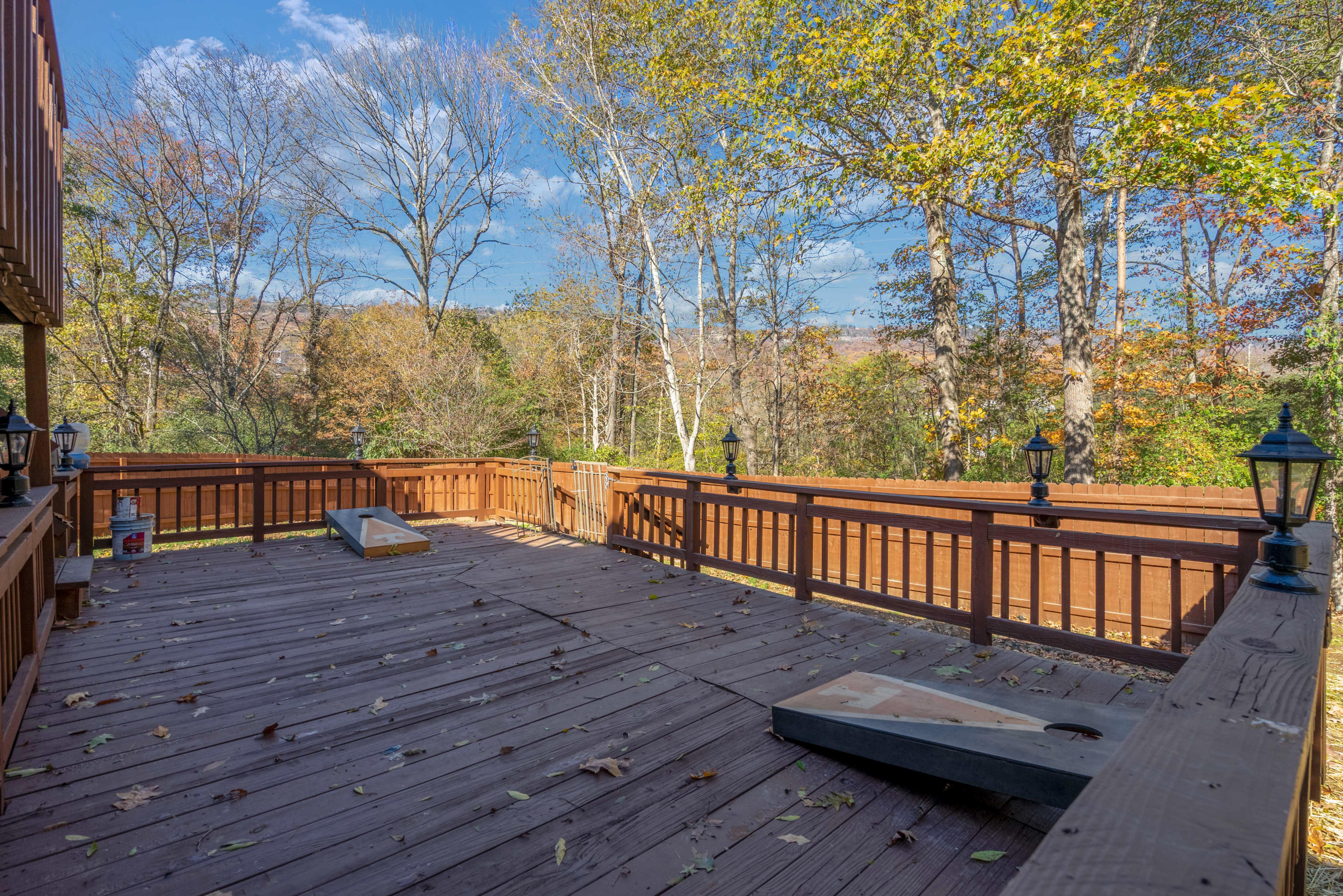4523 Spring Lake Road Chattanooga, TN 37415 - Photo 19 of 28 Lower Deck