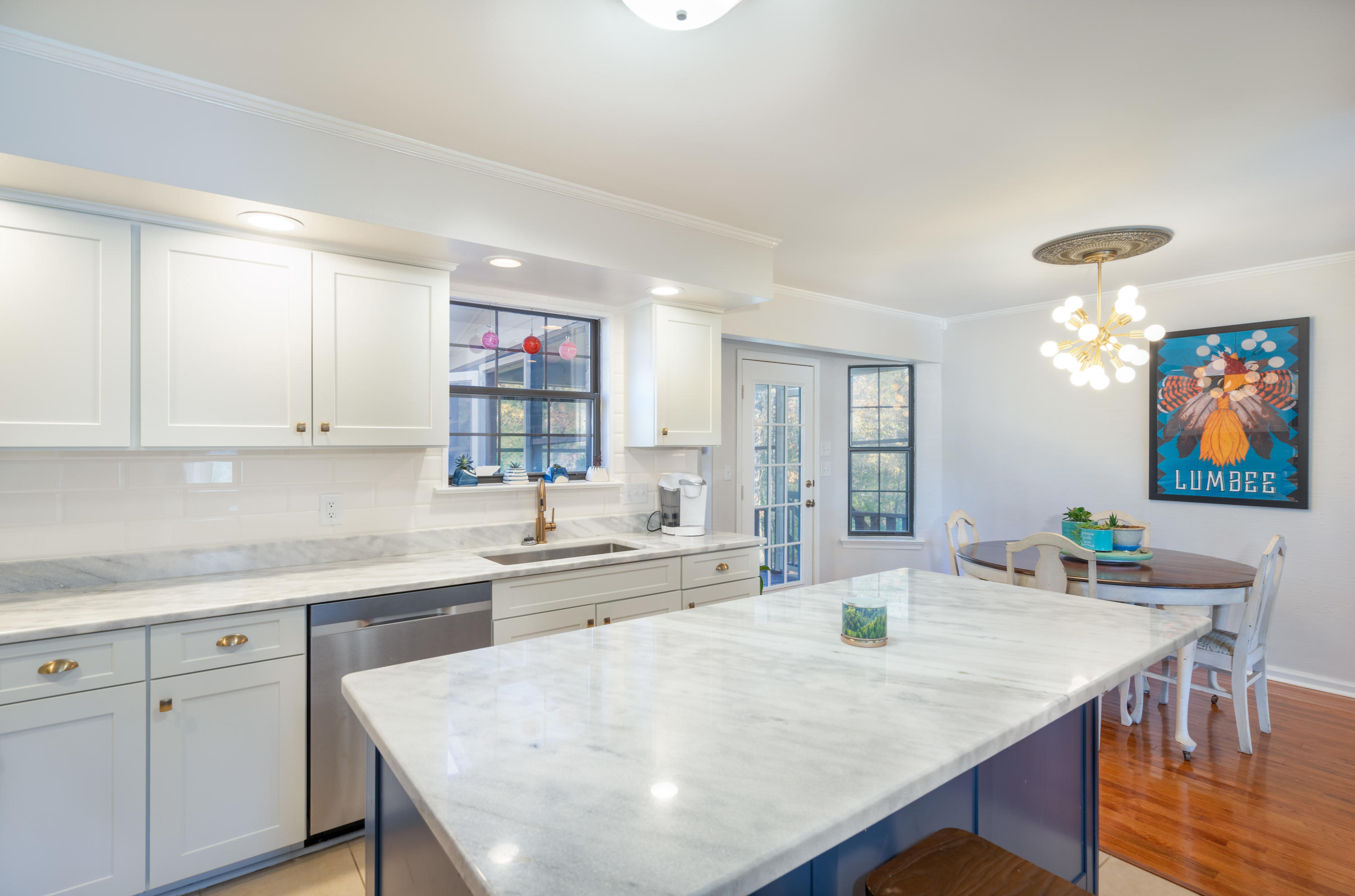 4523 Spring Lake Road Chattanooga, TN 37415 - Photo 2 of 28 Kitchen