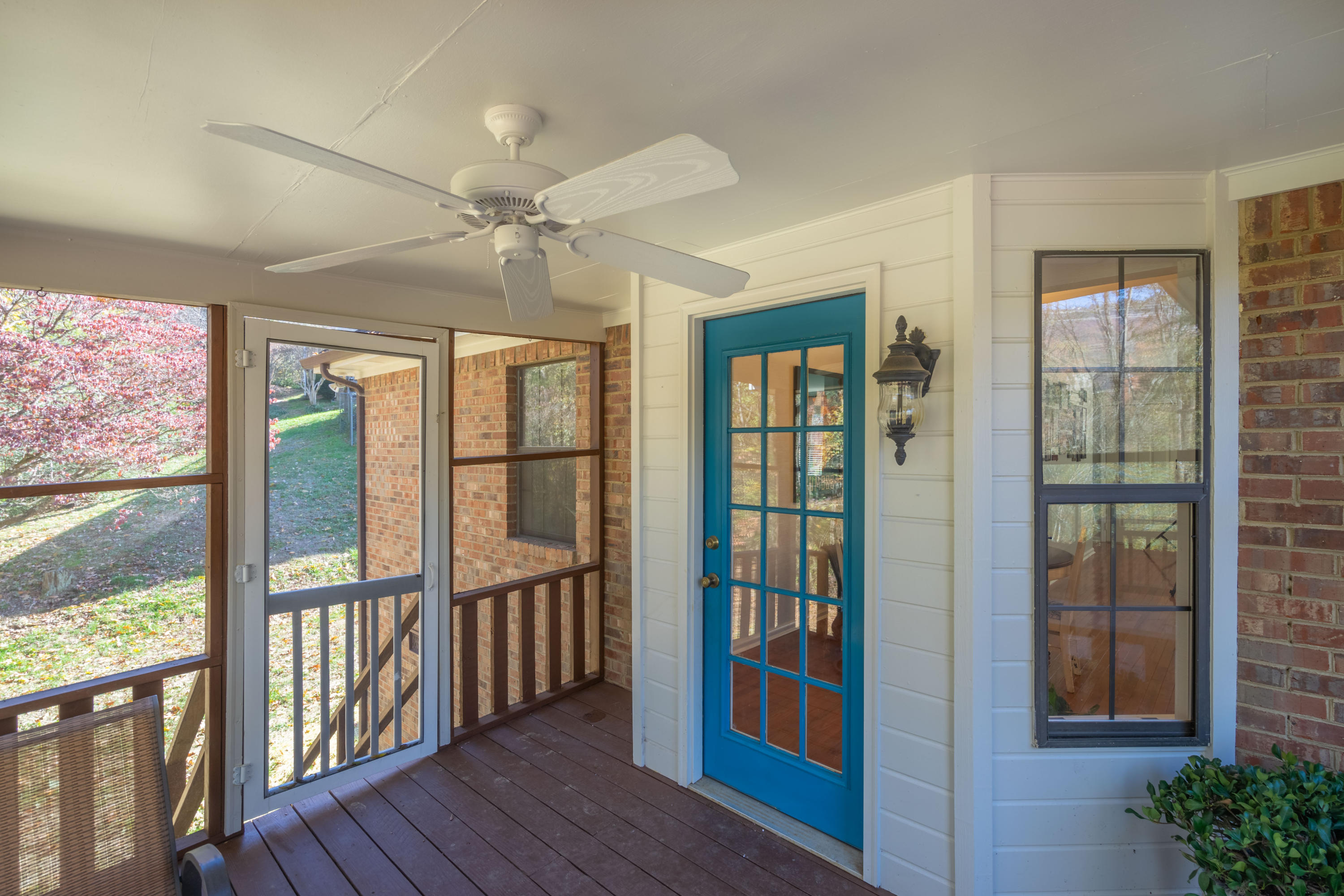 4523 Spring Lake Road Chattanooga, TN 37415 - Photo 4 of 28 Screened Porch