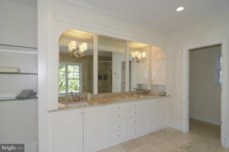 8023 Aberdeen Road Bethesda, MD 20814 - Photo 23 of 30 Bath (Master)