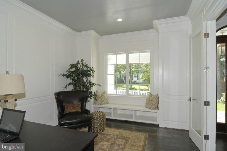 8023 Aberdeen Road Bethesda, MD 20814 - Photo 30 of 30 Window seat in study