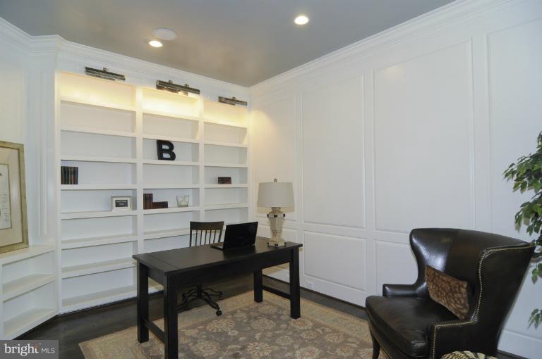 8023 Aberdeen Road Bethesda, MD 20814 - Photo 5 of 30 Interior (General)
