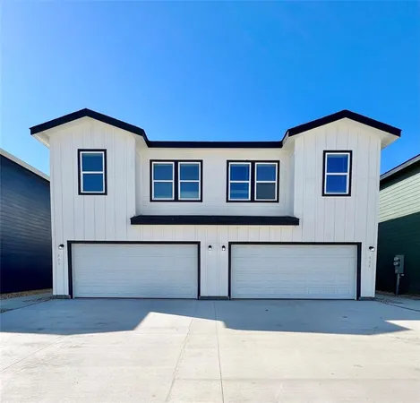 $1,875 | 3501 East Renfro Street, Unit 603, Burleson, TX 76028