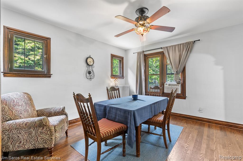 1421 Yorkshire Road Grosse Pointe, MI 48230 - Photo 12 of 29