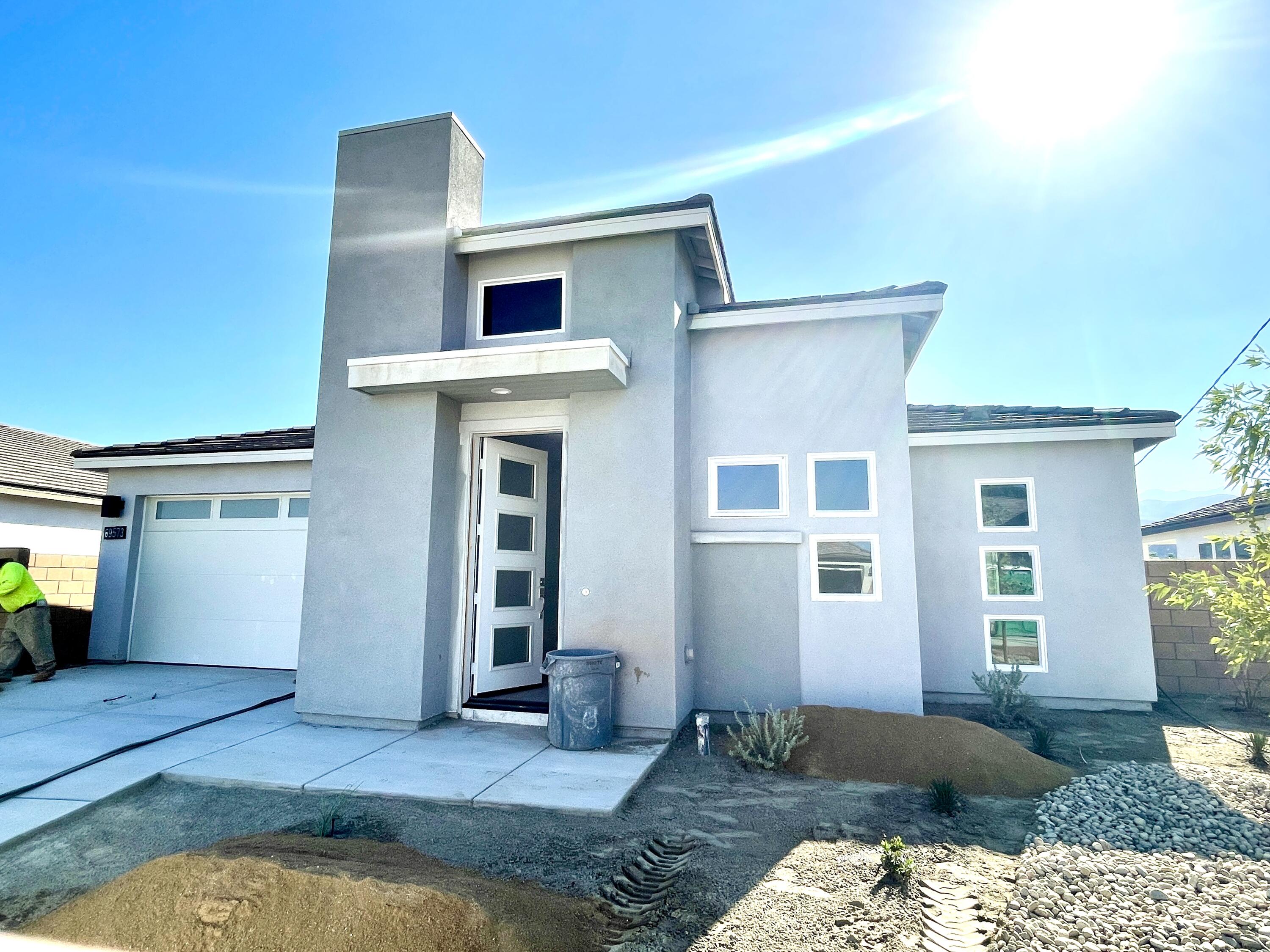 a view of a house with a tub