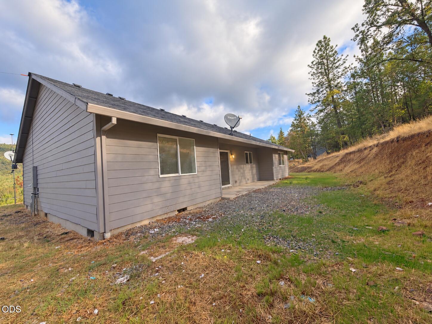 1780 Wards Creek Road Rogue River, OR 97537 - Photo 14 of 17 Gallery Image 14