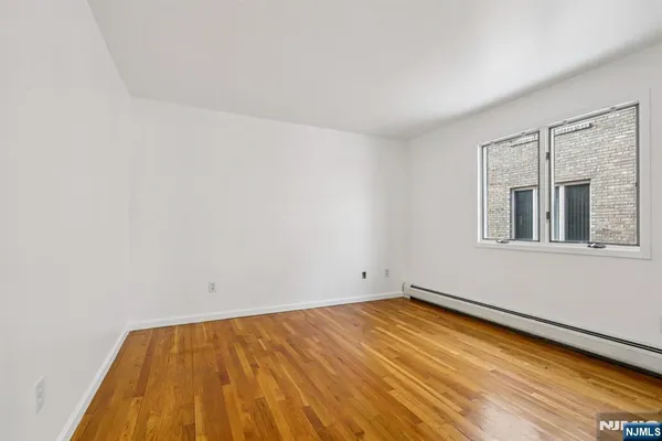 $2,650 | 691 Hamilton Avenue, Unit B, Ridgefield, NJ 07657