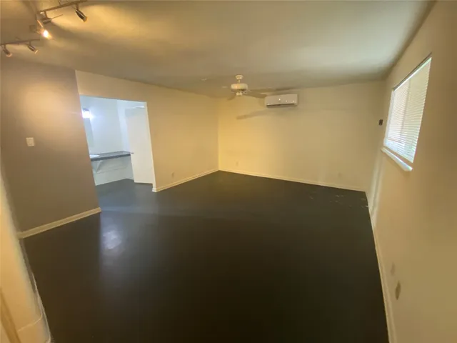 $900 | 219 West Alabama Street, Unit 32, Houston, TX 77006