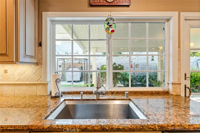 $1,073,000 | 2014 East 20th Street, Santa Ana, CA 92705