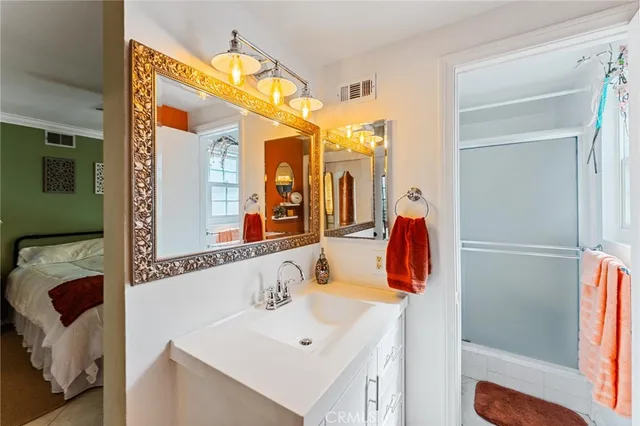 $1,083,000 | 2014 East 20th Street, Santa Ana, CA 92705