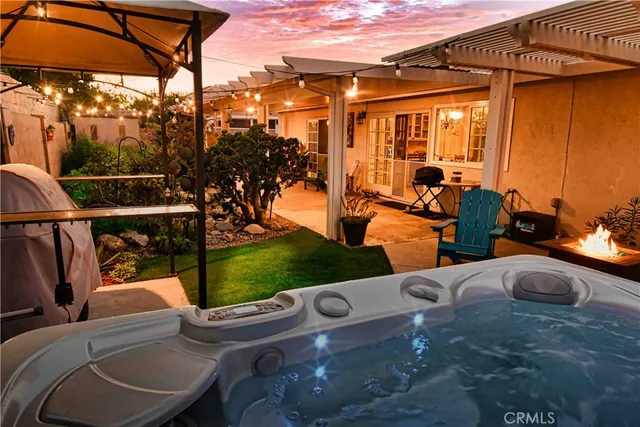 $1,073,000 | 2014 East 20th Street, Santa Ana, CA 92705