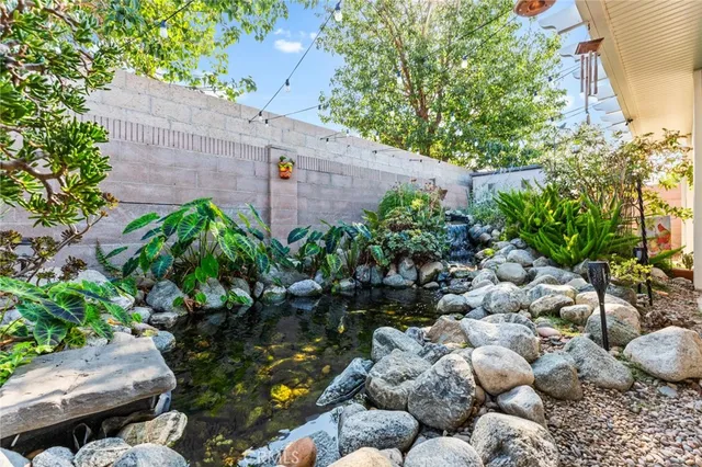 $1,073,000 | 2014 East 20th Street, Santa Ana, CA 92705