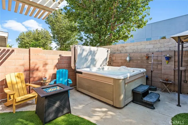 $1,083,000 | 2014 East 20th Street, Santa Ana, CA 92705