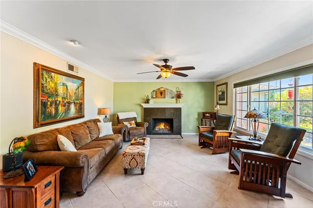 $1,083,000 | 2014 East 20th Street, Santa Ana, CA 92705