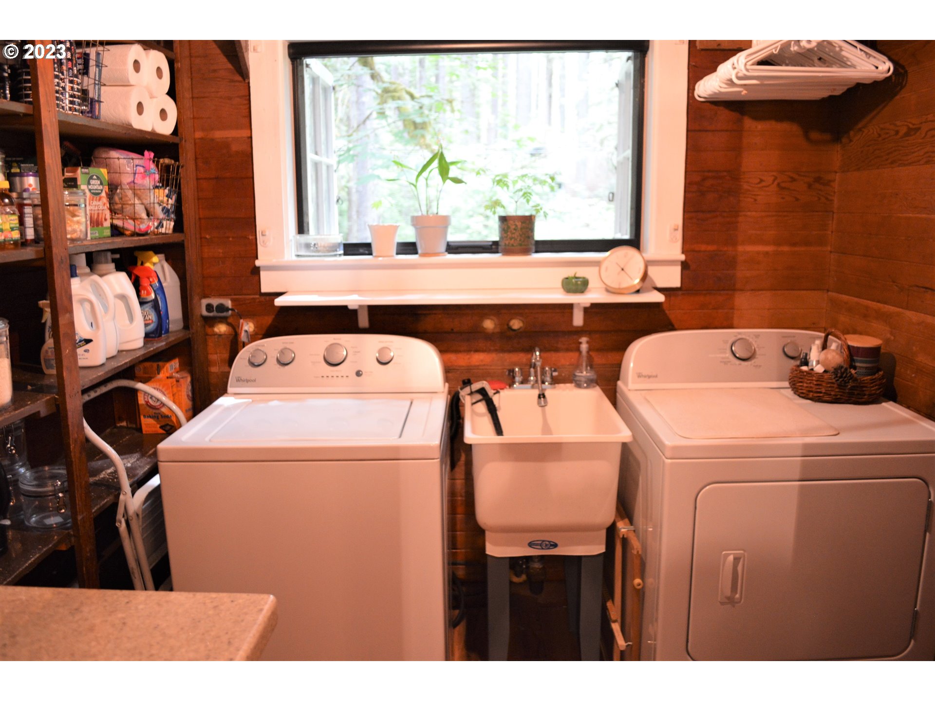 27502 Road 20 Rhododendron, OR 97049 - Photo 18 of 48 a utility room with dryer and washer