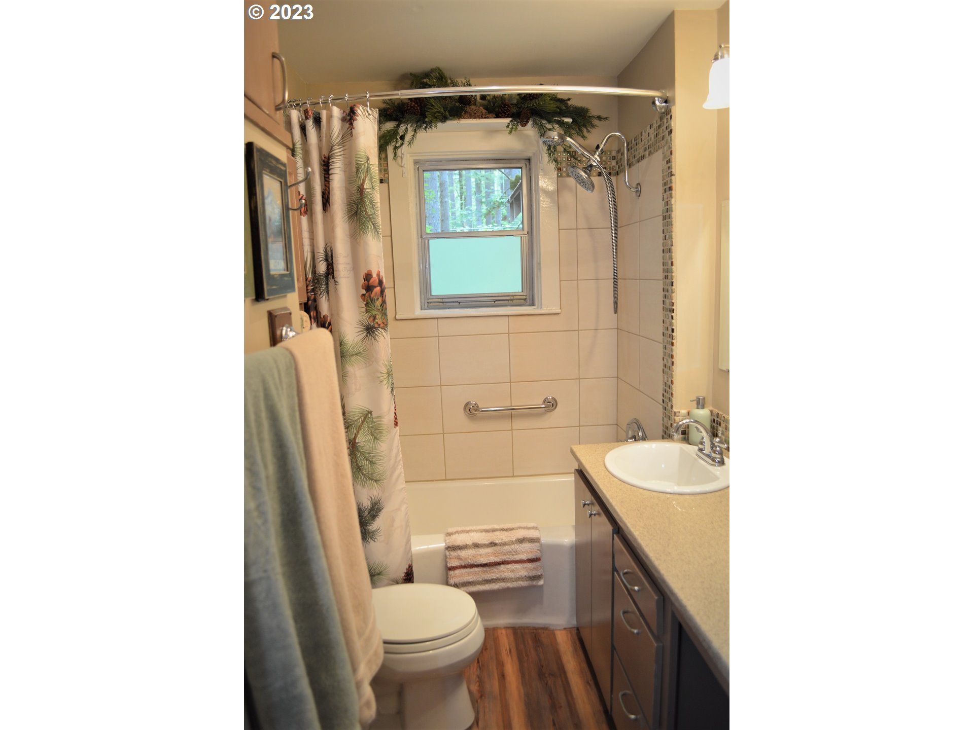 27502 Road 20 Rhododendron, OR 97049 - Photo 20 of 48 a bathroom with a sink a toilet and shower
