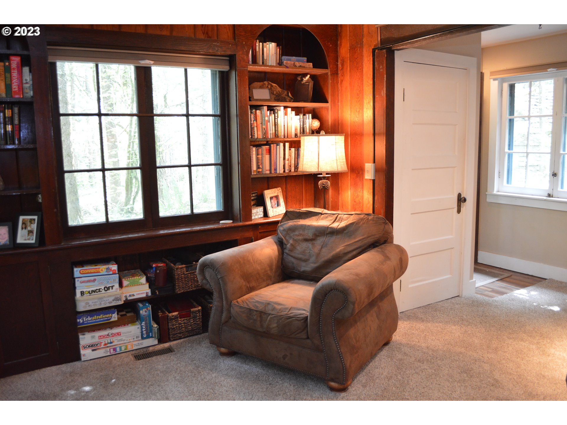 27502 Road 20 Rhododendron, OR 97049 - Photo 28 of 48 a living room with furniture and a window