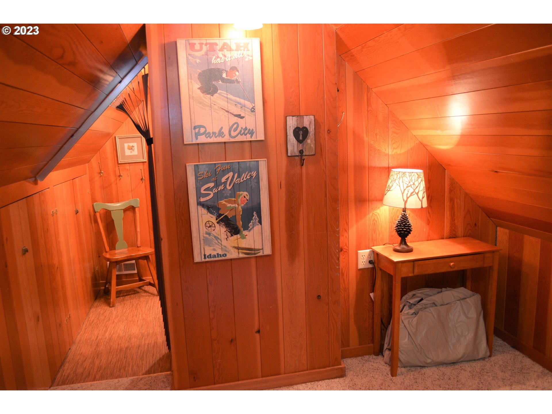 27502 Road 20 Rhododendron, OR 97049 - Photo 43 of 48 a balcony with an outdoor space