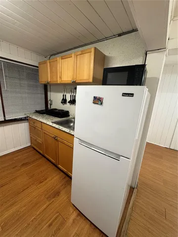 $1,200 | 3271 (rear Studio) Nw 15th Street, Miami, FL 33125
