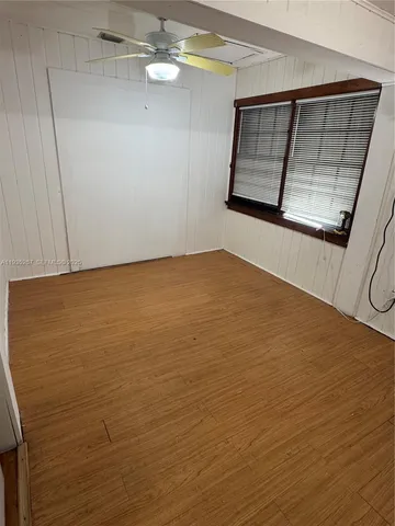 $1,200 | 3271 (rear Studio) Nw 15th Street, Miami, FL 33125