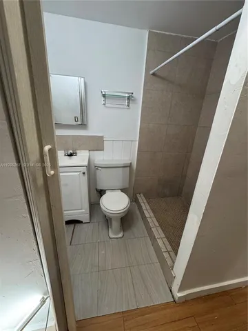 $1,200 | 3271 (rear Studio) Nw 15th Street, Miami, FL 33125