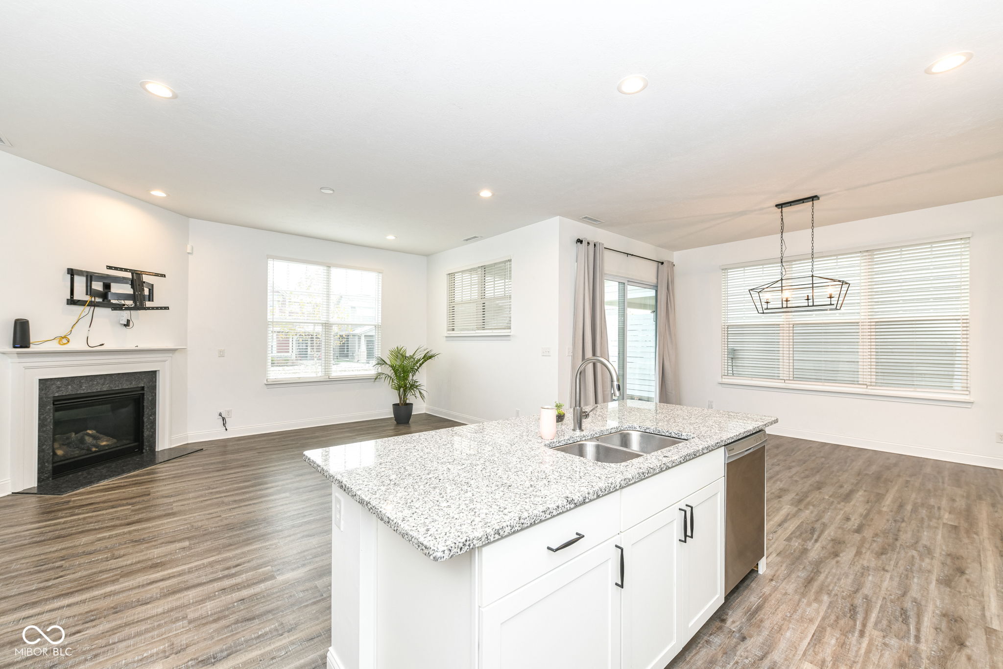 6977 McCain Way Carmel, IN 46033 - Photo 13 of 46