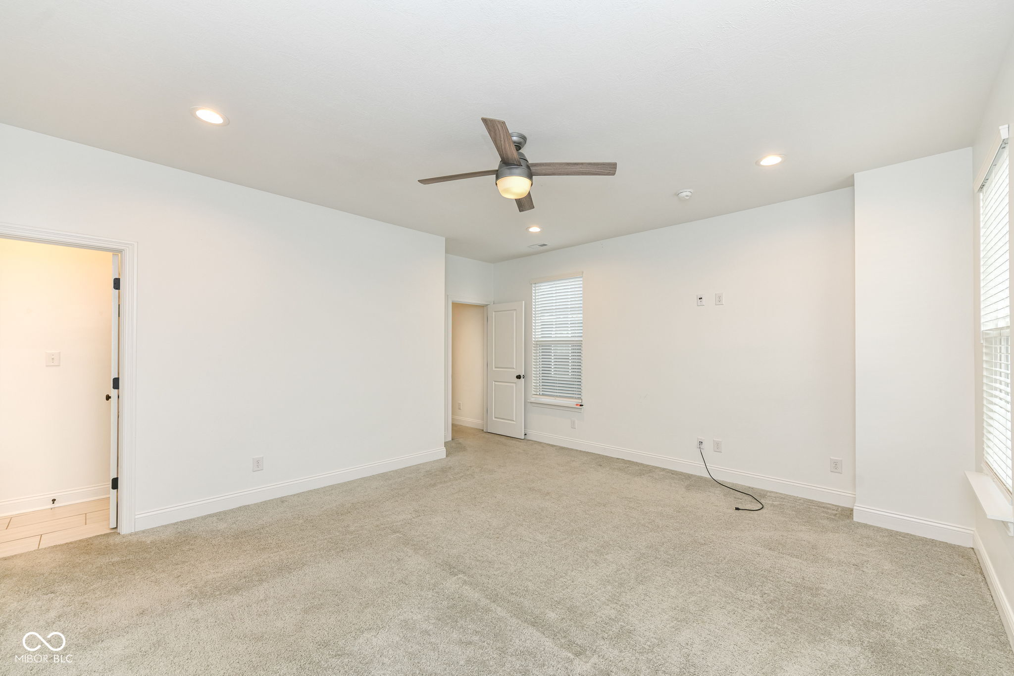 6977 McCain Way Carmel, IN 46033 - Photo 16 of 46