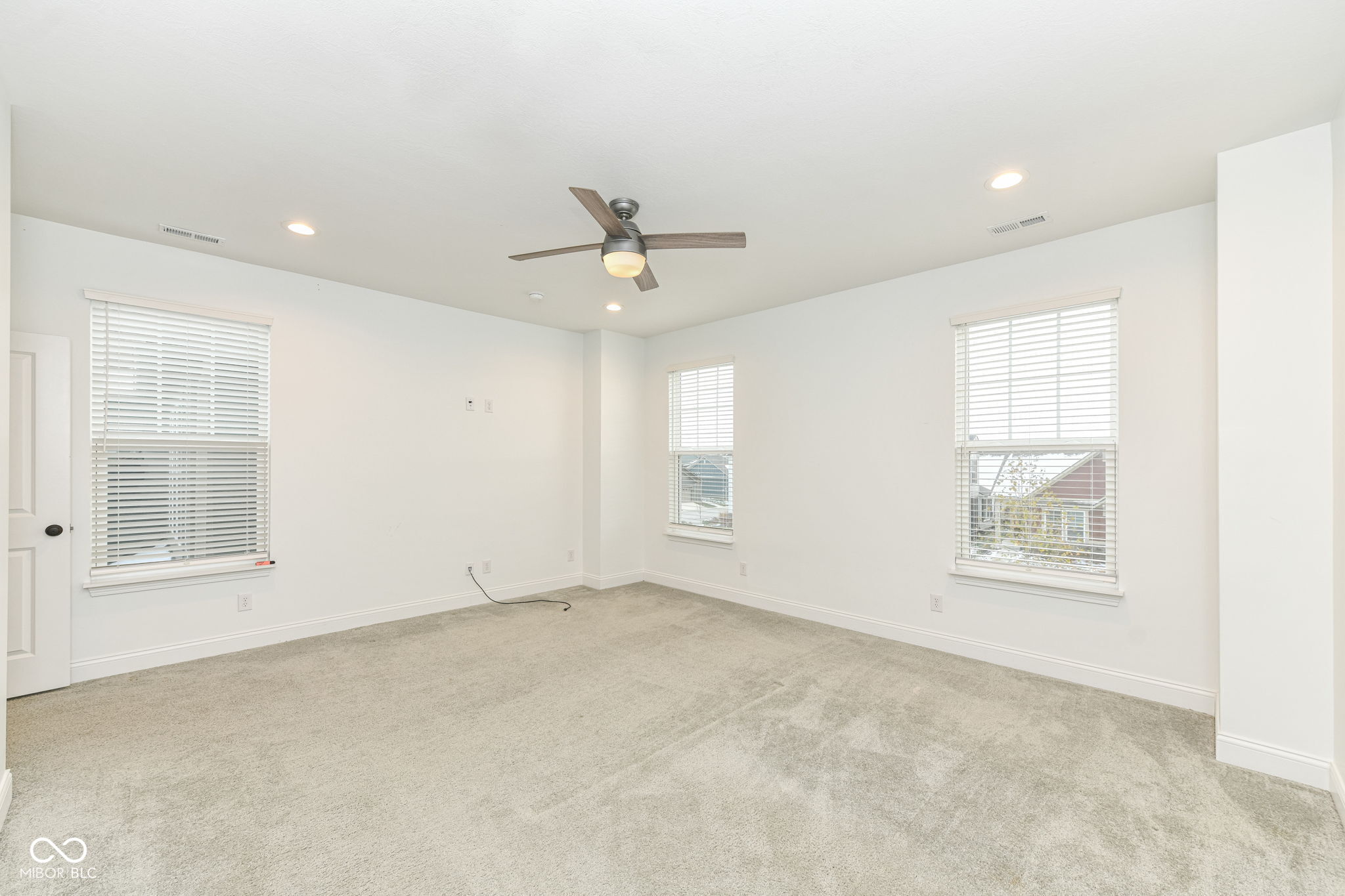 6977 McCain Way Carmel, IN 46033 - Photo 17 of 46