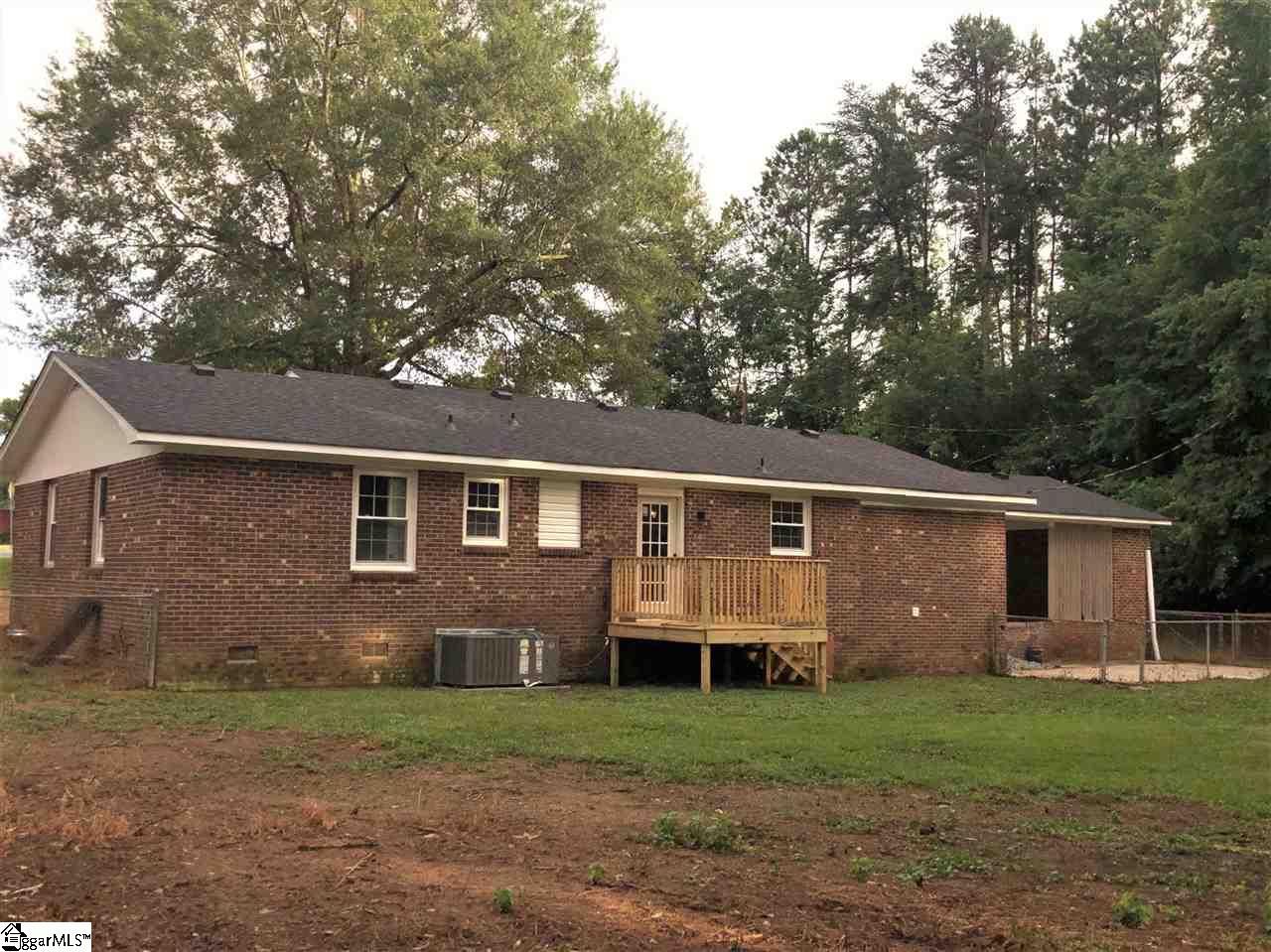 120 Cooley Bridge Road Pelzer, SC 29669 - Photo 8 of 36