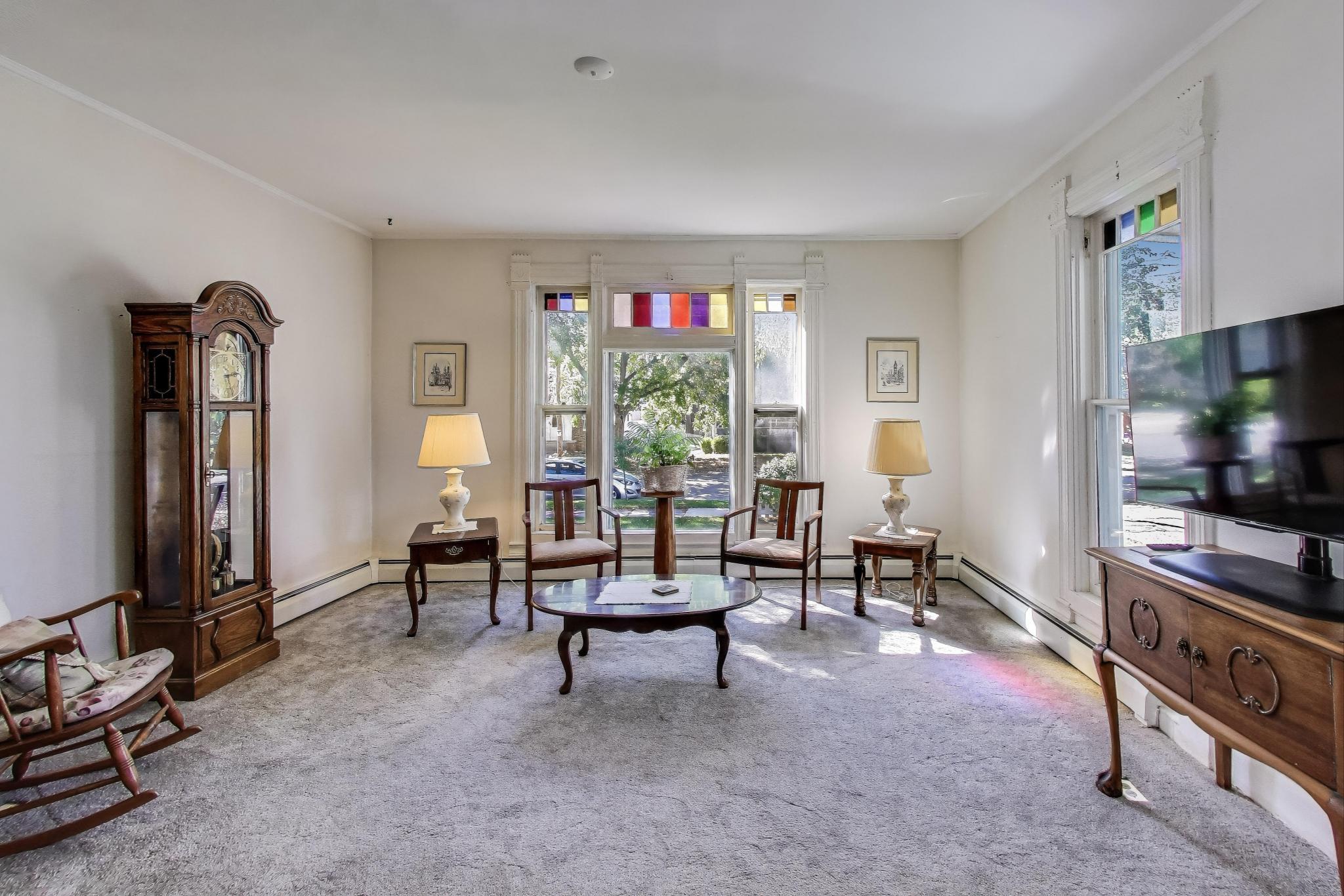 200 North Kane Street Burlington, WI 53105 - Photo 6 of 47 Living Room