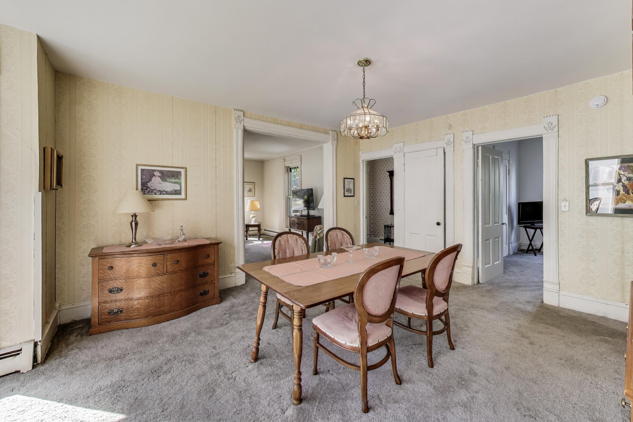 200 North Kane Street Burlington, WI 53105 - Photo 10 of 47 Dining Room