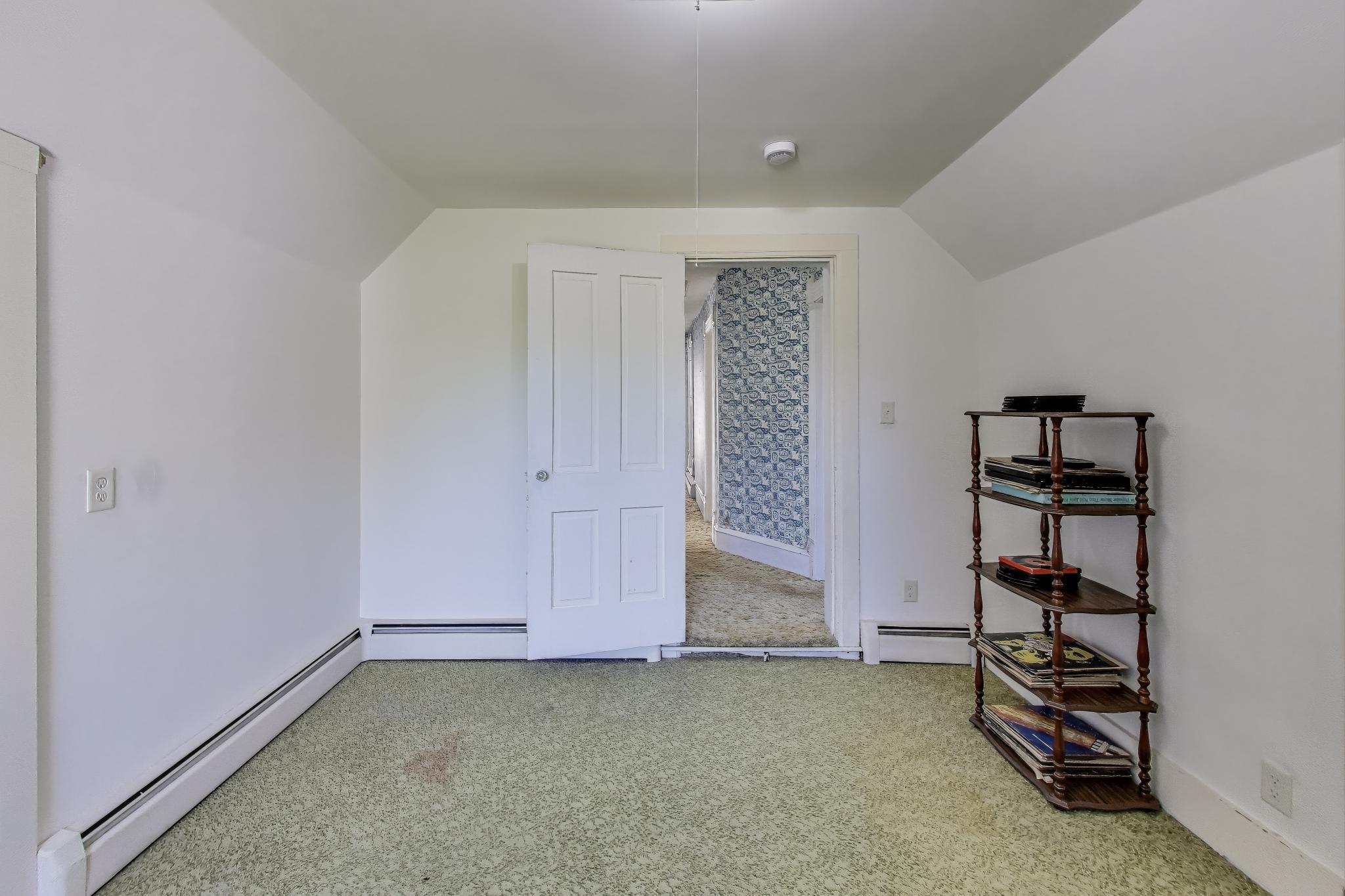 200 North Kane Street Burlington, WI 53105 - Photo 25 of 47 Bedroom 3