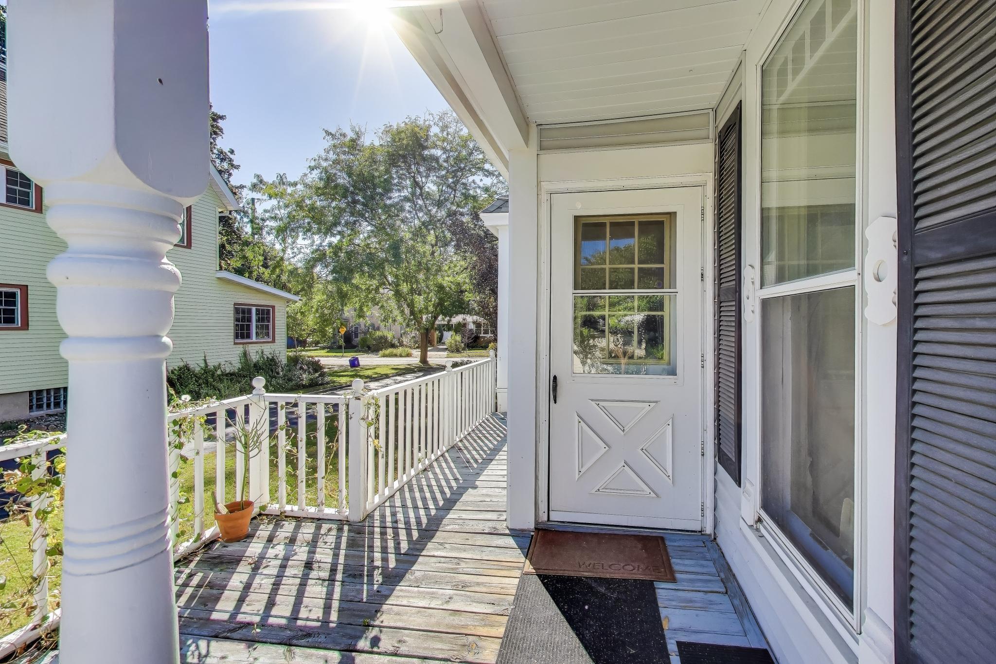 200 North Kane Street Burlington, WI 53105 - Photo 33 of 47 Back door/Deck