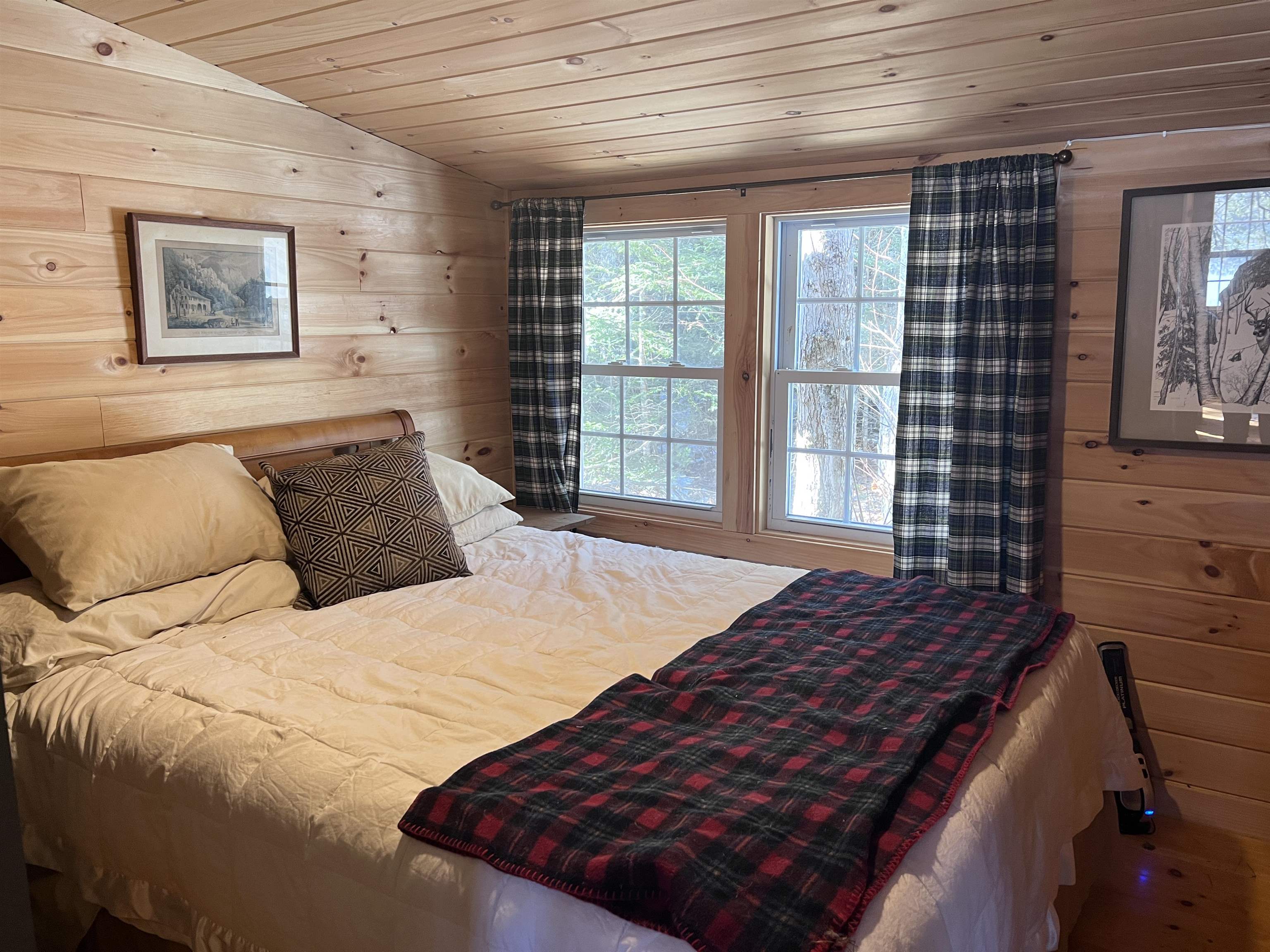 96 Mcintyre Road Dalton, NH 03598 - Photo 14 of 37 Gallery Image 14