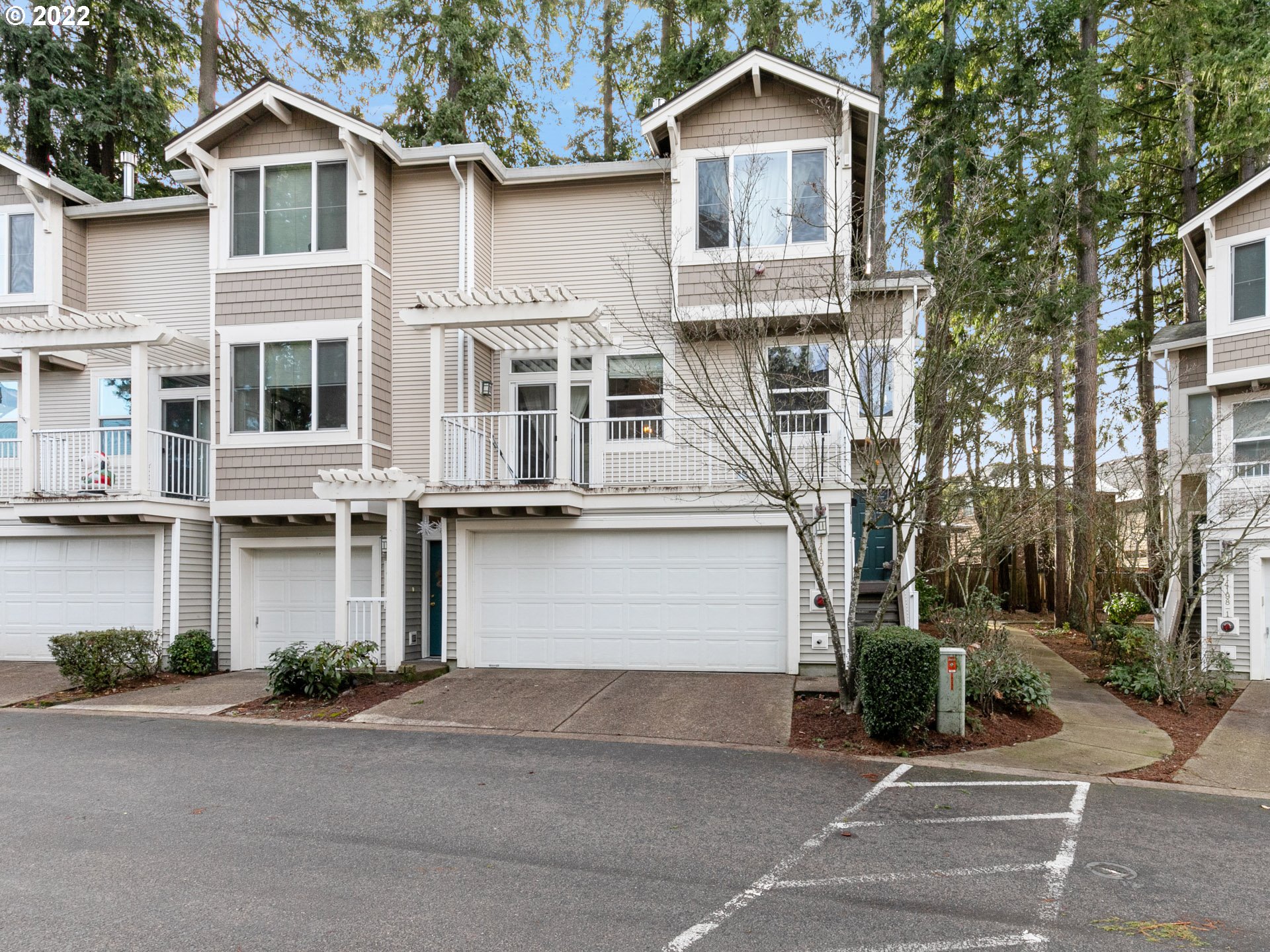 14194 Southwest Barrows Road, Unit 3 Tigard, OR 97223 - Photo 2 of 32 Gallery Image 2