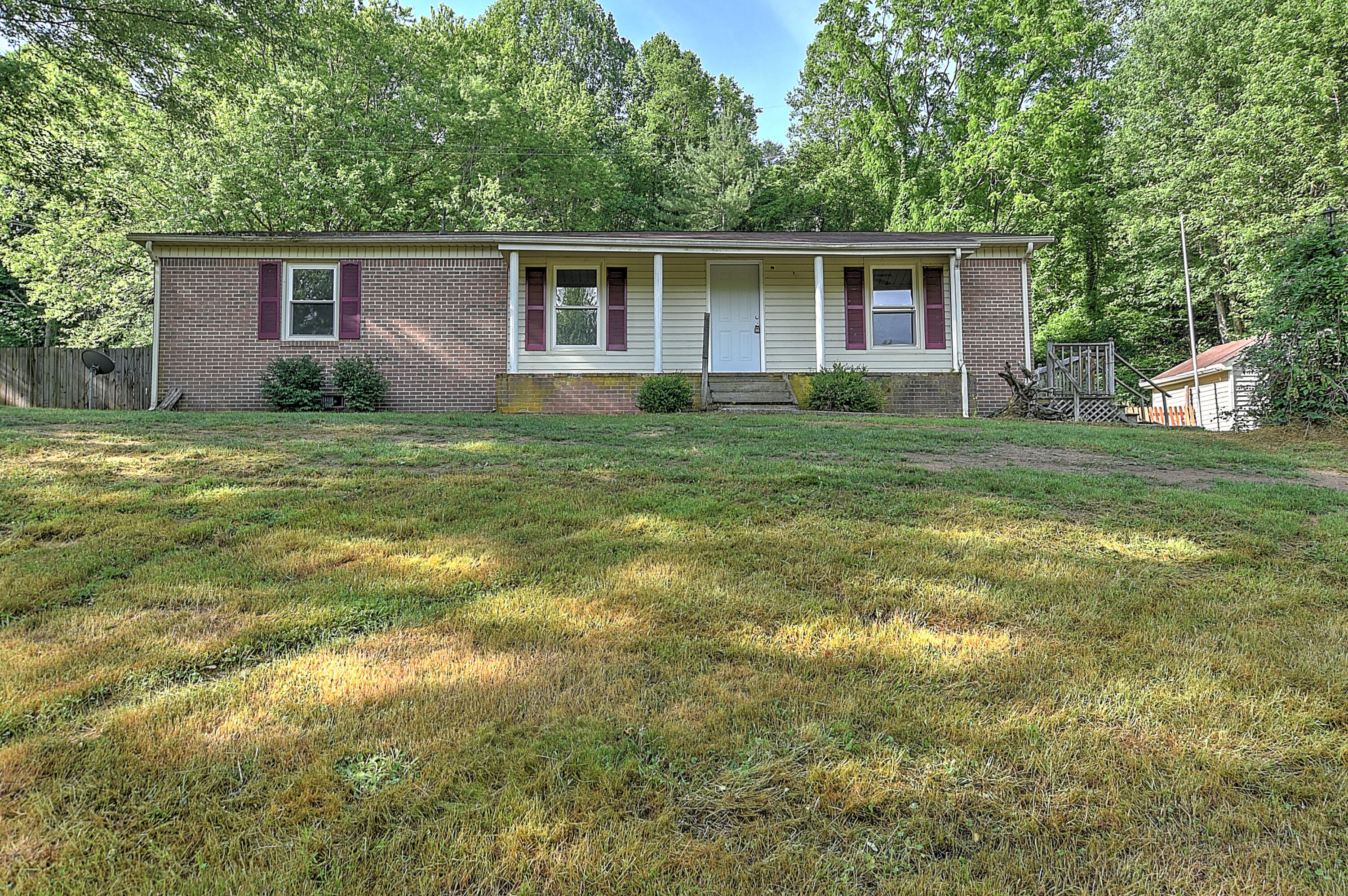 21270 McCann Road Damascus, VA 24236 - Photo 1 of 21 21270 McCan Rd-3