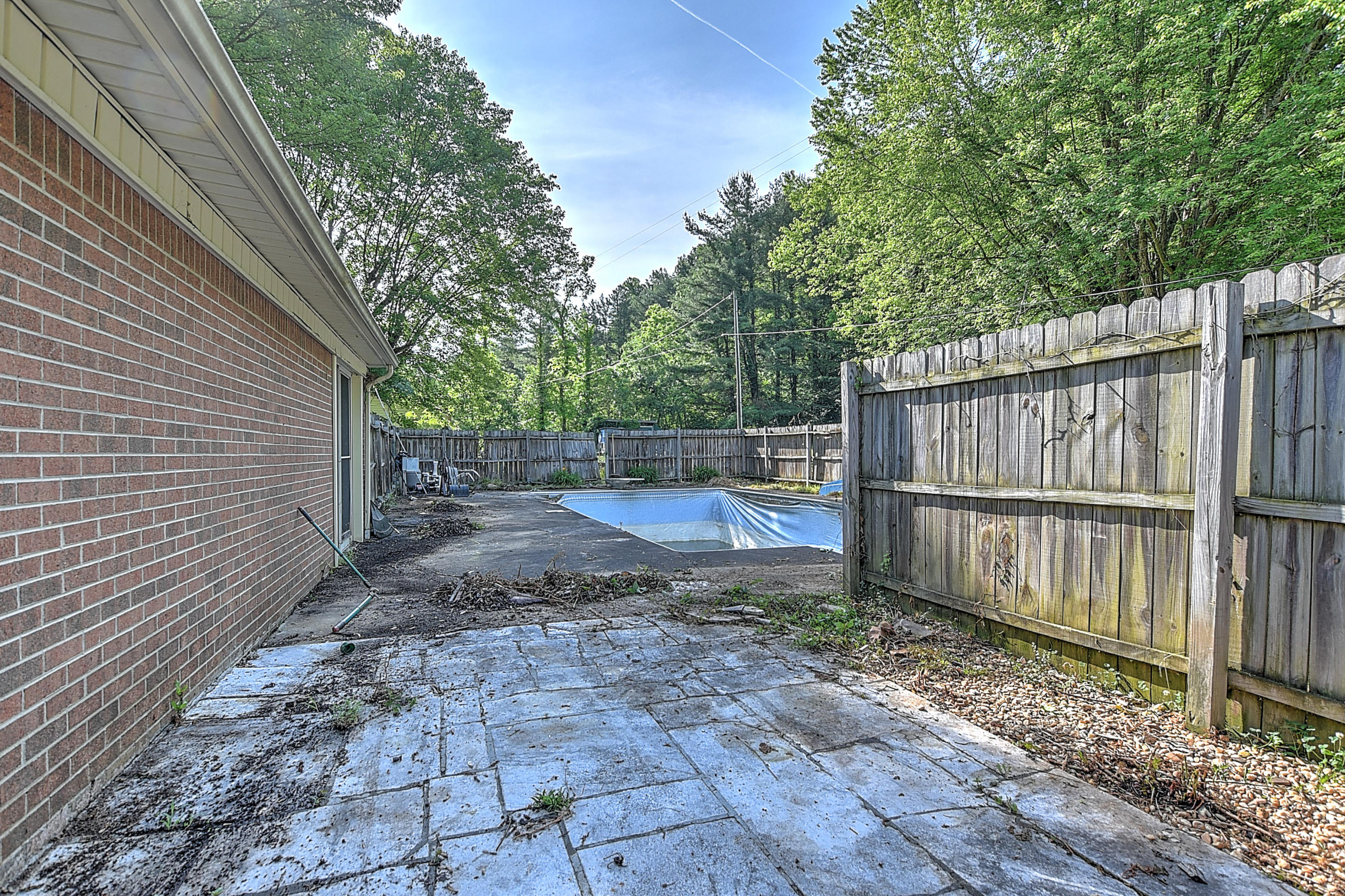 21270 McCann Road Damascus, VA 24236 - Photo 17 of 21 21270 McCan Rd-17