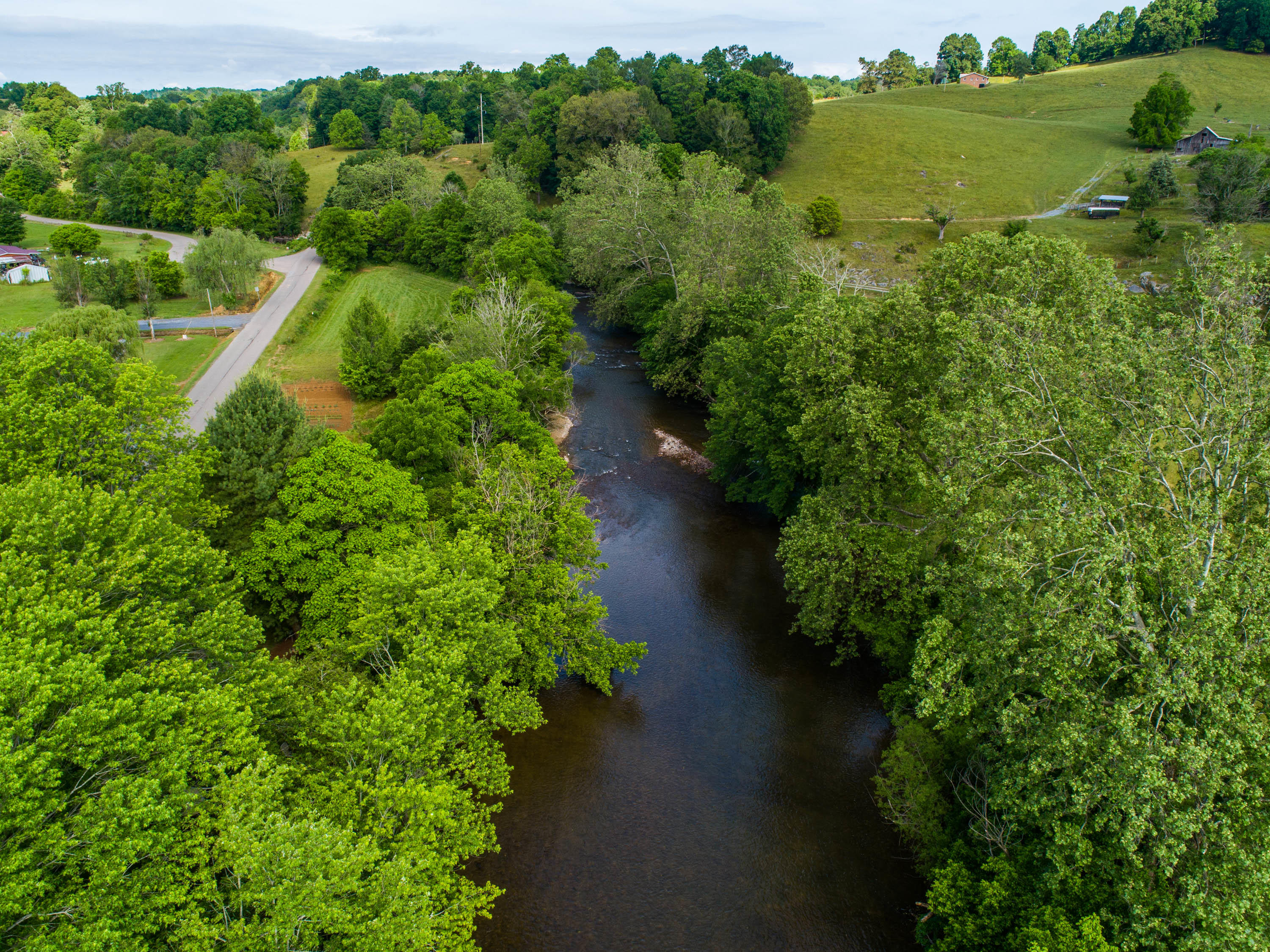 21270 McCann Road Damascus, VA 24236 - Photo 4 of 21 21270 McCann Rd-2