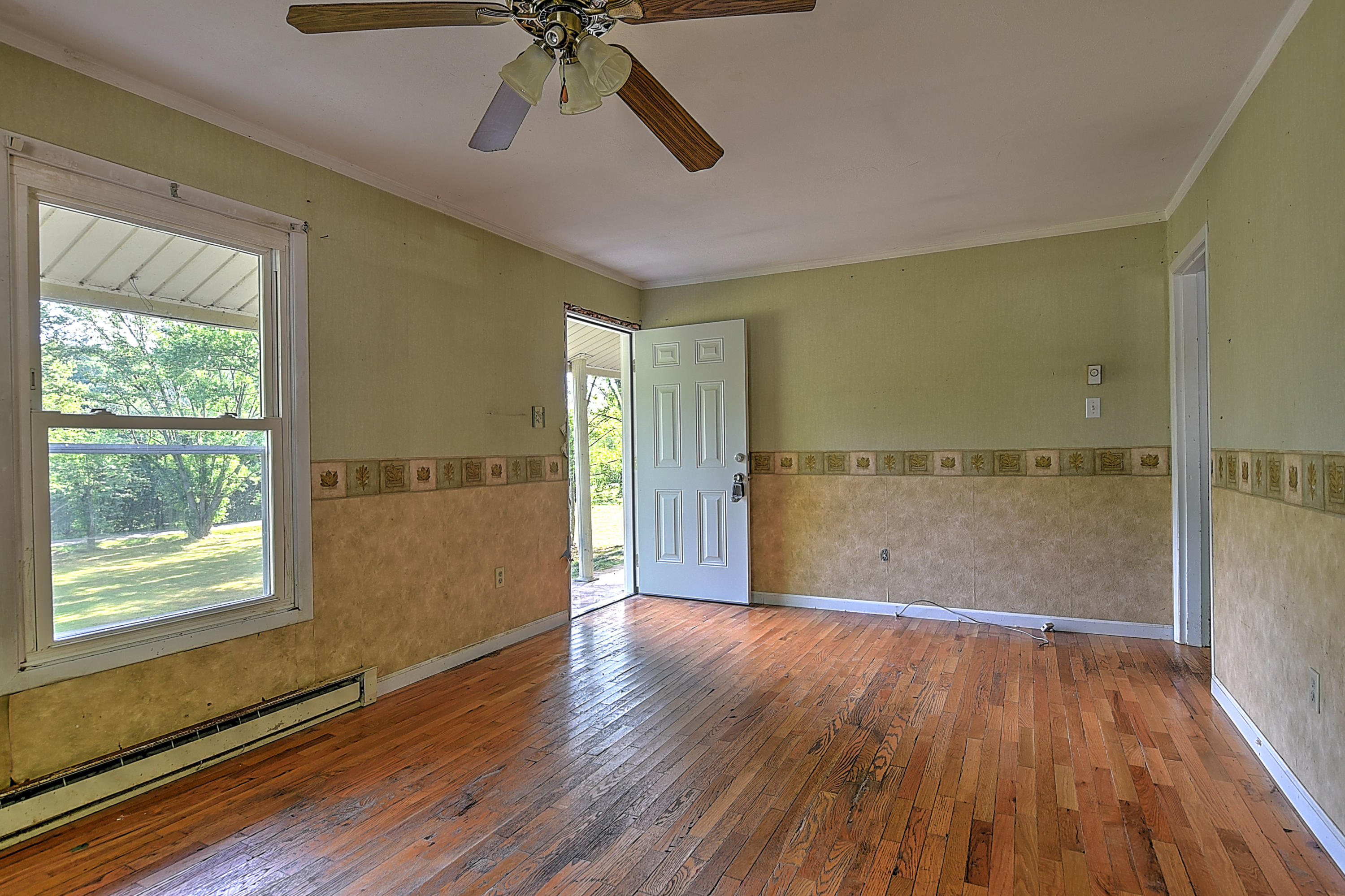 21270 McCann Road Damascus, VA 24236 - Photo 5 of 21 21270 McCan Rd-6