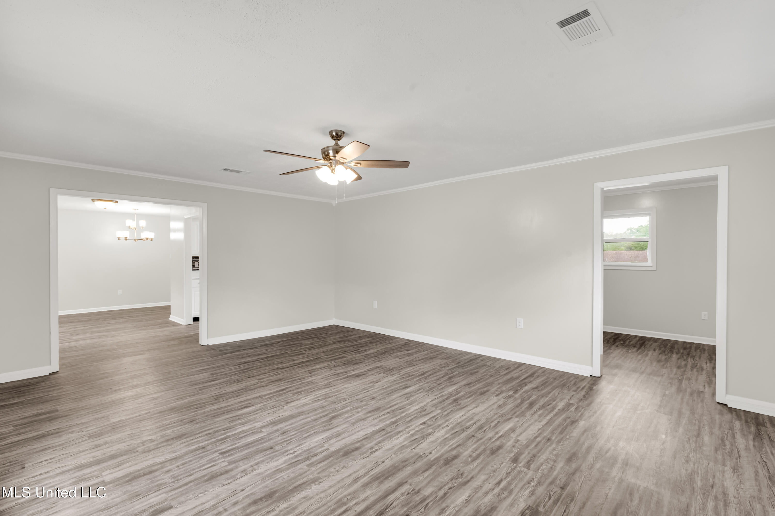 12399 Simpson Road Gulfport, MS 39503 - Photo 8 of 18 DSC06245