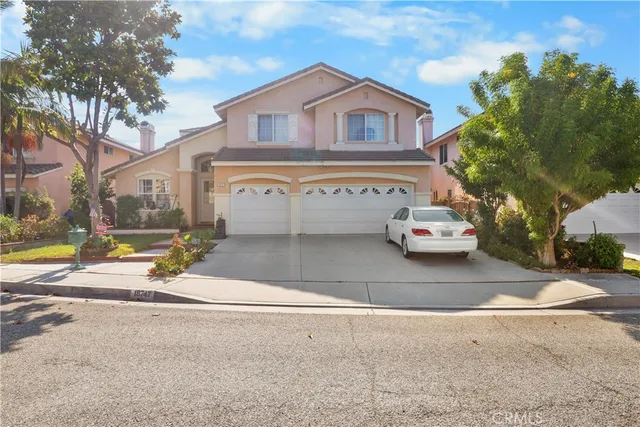 a view of a house with a outdoor space