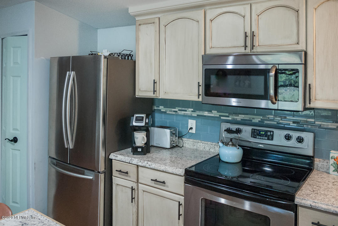 8492 Walden Road Jacksonville, FL 32244 - Photo 8 of 19 Newer Appliances